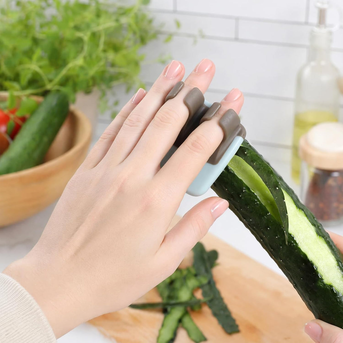Kichvoe 4Pcs Potato Peelers Finger Vegetable Peeler for Kitchen